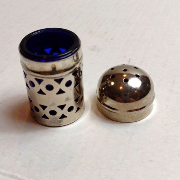 Vintage APEX EPNS Cobalt Glass Insert Salt & Pepper Shakers Set of 2 - Picture 5 of 9
